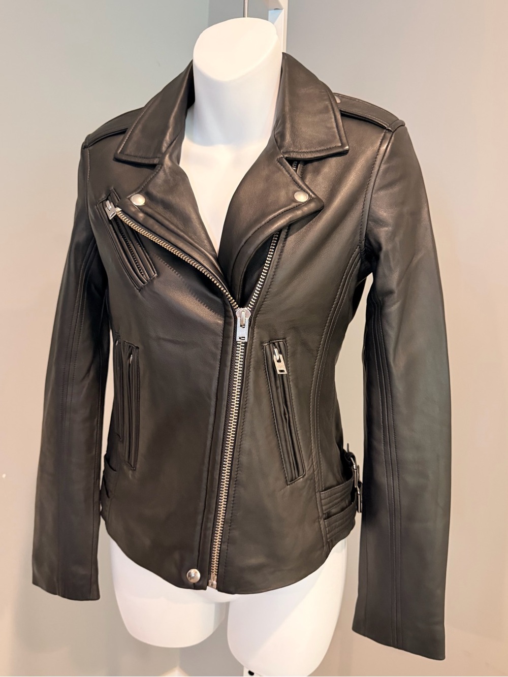 IRO Gorgeous Fitted Black Leather Moto Jacket Sz 36/4 NWT $1,400!!